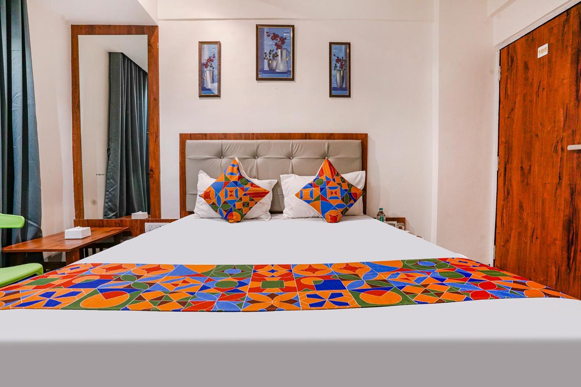 Fabexpress Utsav Residency - Nr Panvel Hotell Jāmb Eksteriør bilde