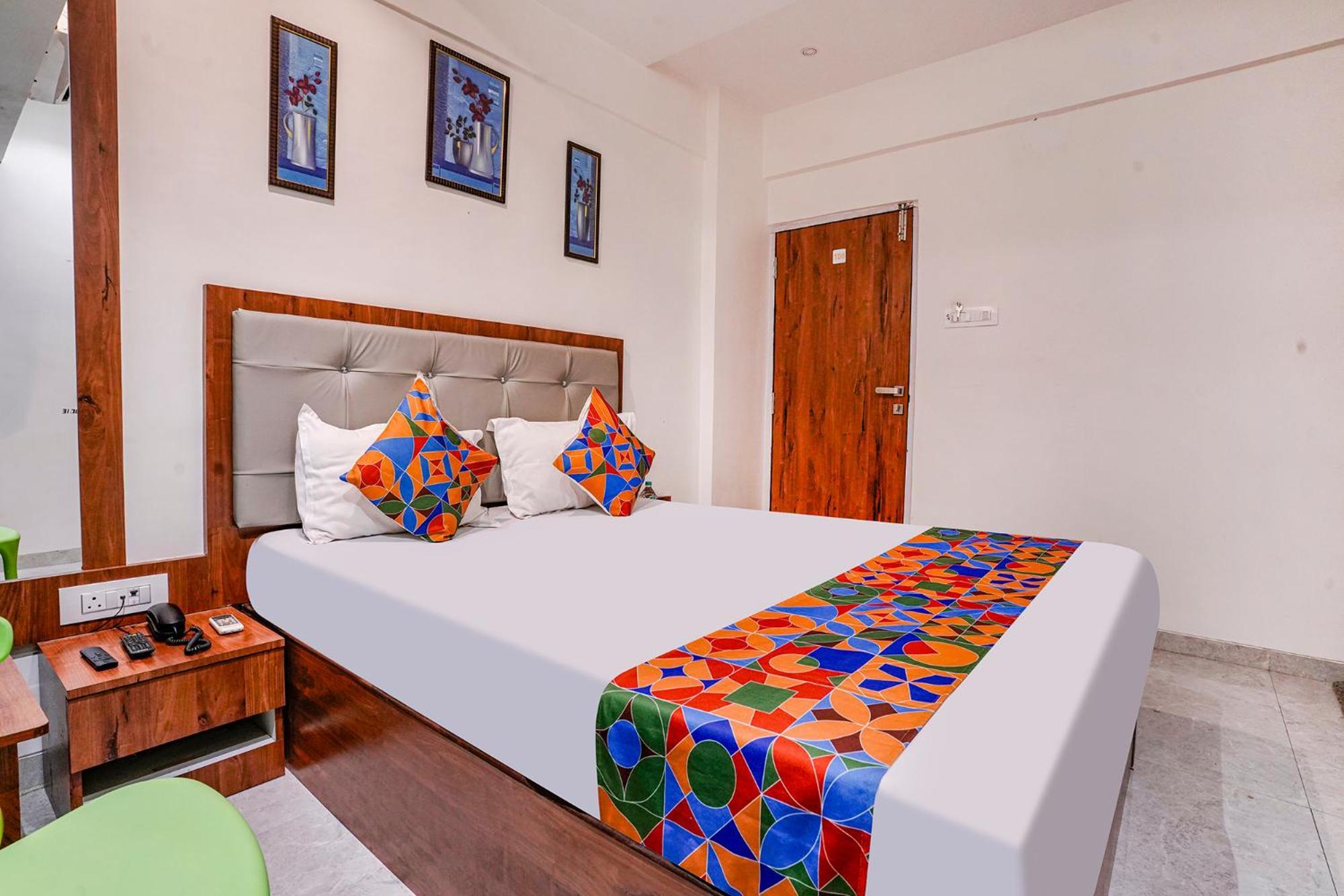 Fabexpress Utsav Residency - Nr Panvel Hotell Jāmb Eksteriør bilde