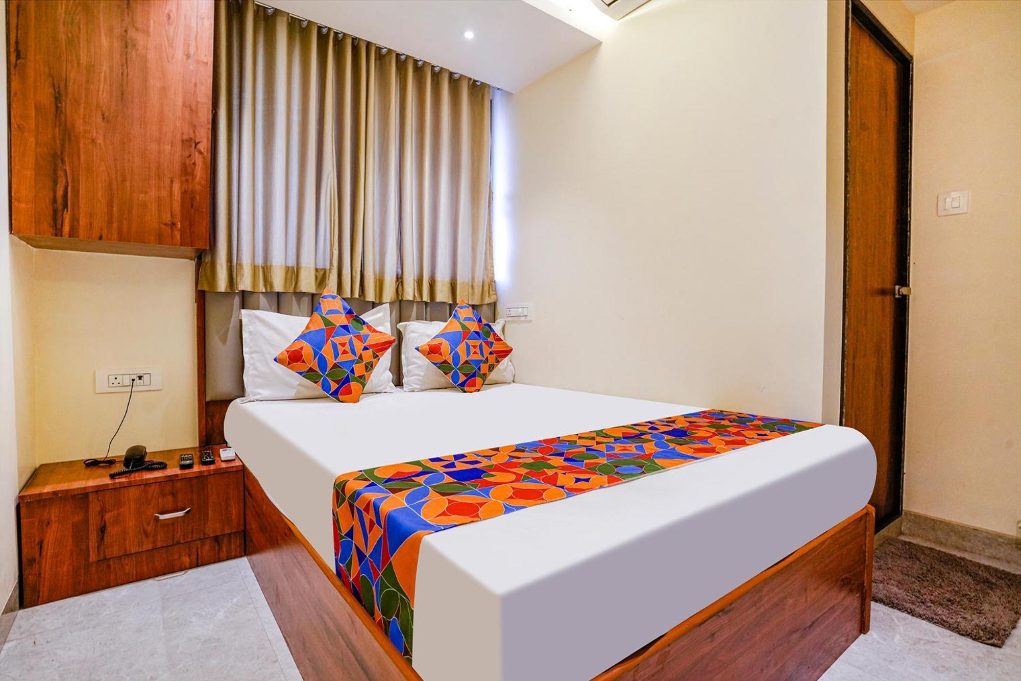 Fabexpress Utsav Residency - Nr Panvel Hotell Jāmb Eksteriør bilde