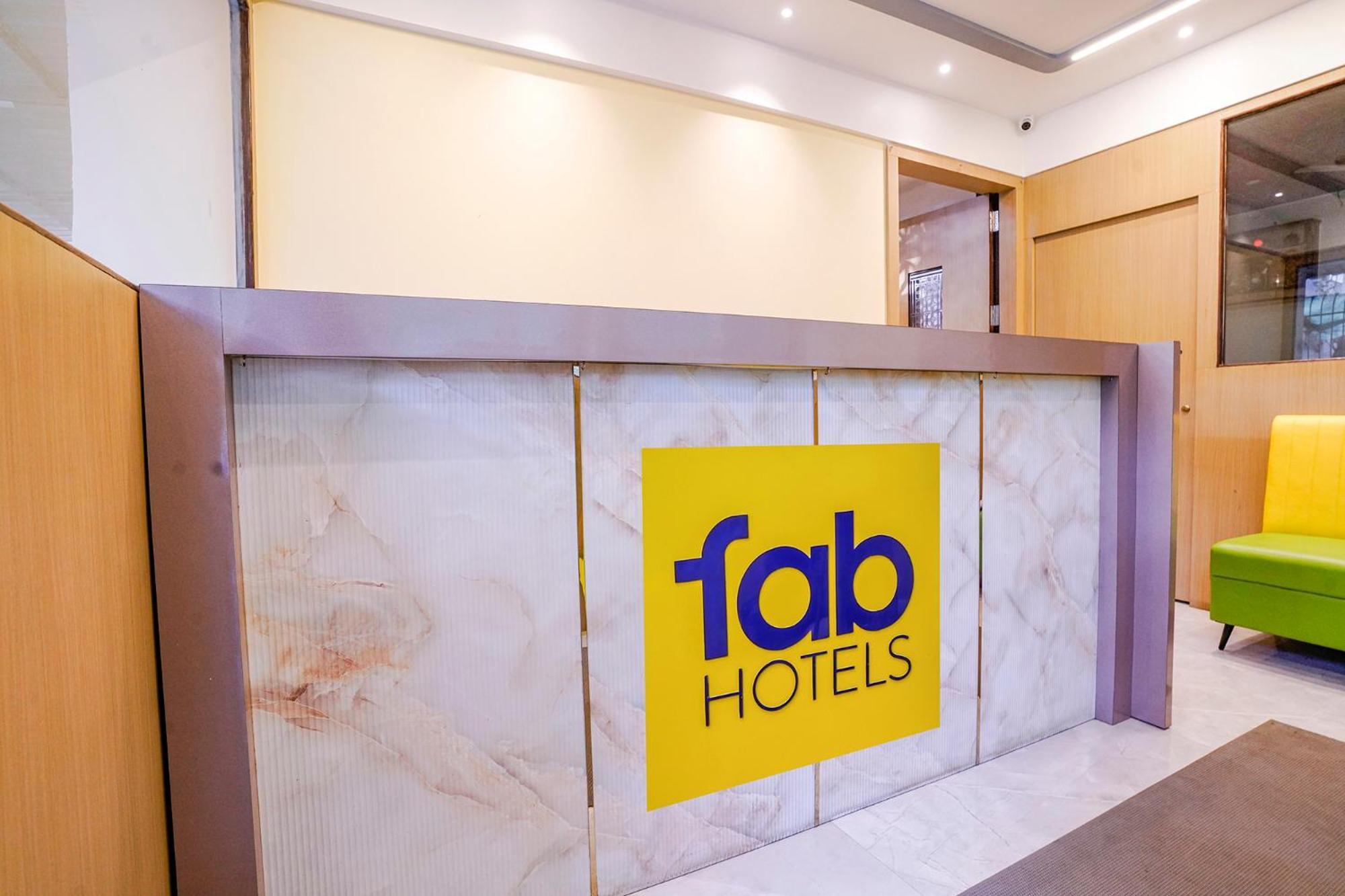 Fabexpress Utsav Residency - Nr Panvel Hotell Jāmb Eksteriør bilde