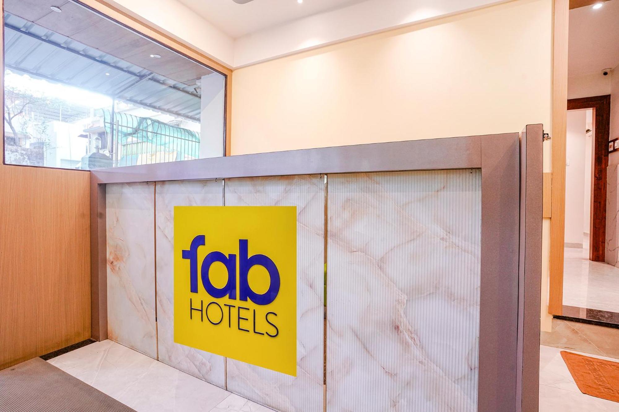 Fabexpress Utsav Residency - Nr Panvel Hotell Jāmb Eksteriør bilde